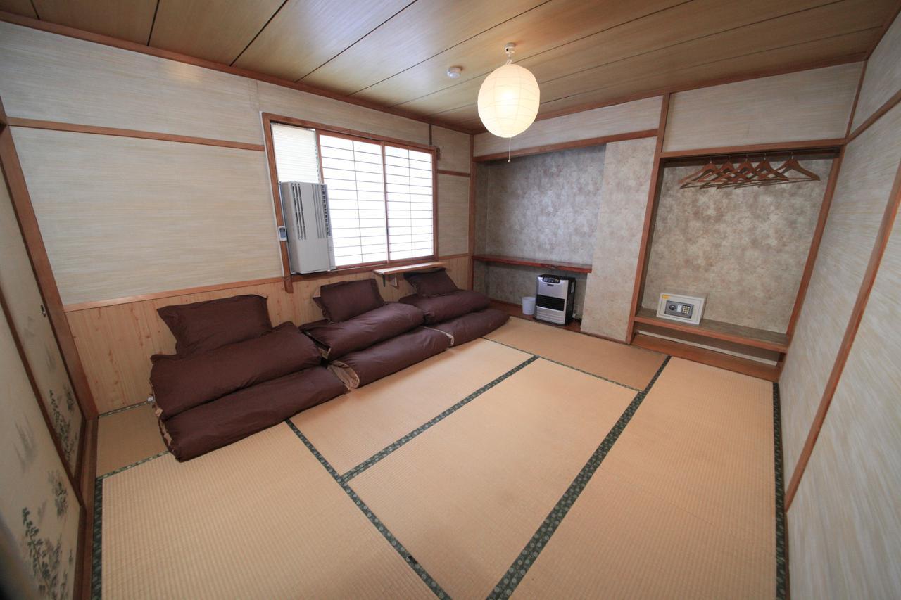 The Takayama Station Hostel Exterior foto